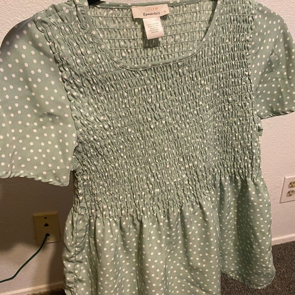 Princess Polly Tops - ✨light green ruched peplum top💚